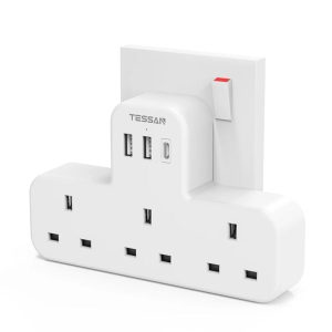TESSAN TS-223-C UK Wall Adaptor with 3 AC Outlets, 2 USB-A and 1 USB-C